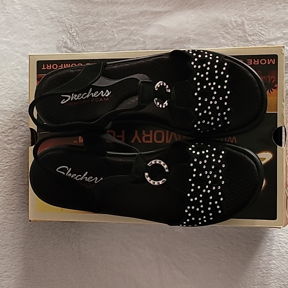 Skechers Rumblers - Picture 3 of 4